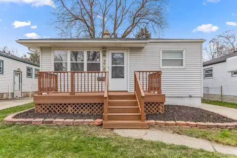 1310 Lejeune Ave, Lincoln Park, MI 48146
