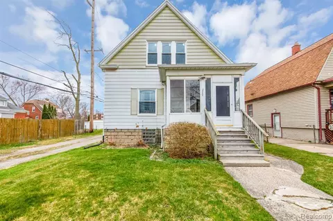 2322 3rd St, Wyandotte, MI 48192
