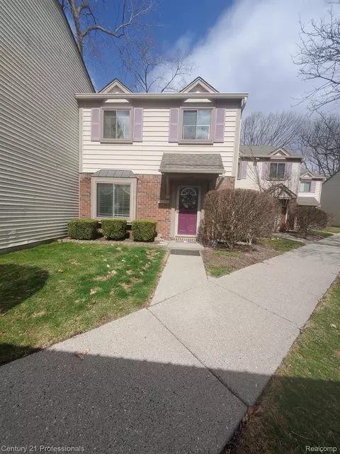 1650 River View Dr UNIT 38, Rochester Hills, MI 48309