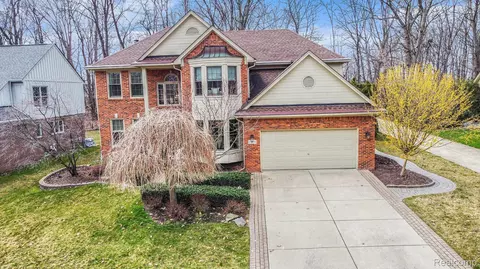 3248 Fulham Dr, Rochester Hills, MI 48309