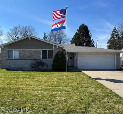 40159 Diane Dr, Sterling Heights, MI 48313