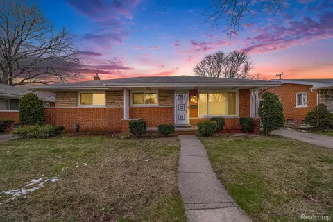 14124 Winston, Redford, MI 48239
