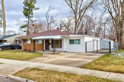 22040 Sloman St, Oak Park, MI 48237