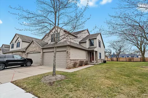 45097 Horseshoe Cir, Canton, MI 48187
