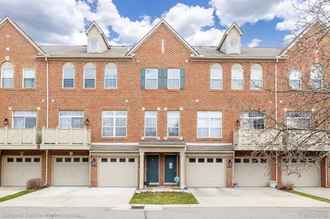 39765 Rockcrest Cir, Northville, MI 48168