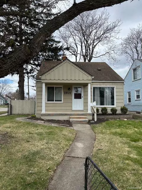 2801 Rochester Rd, Royal Oak, MI 48073