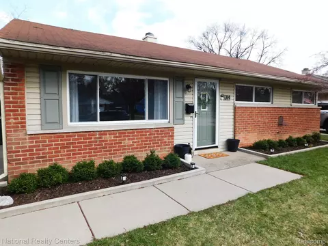 314 Huntley Ave, Clawson, MI 48017