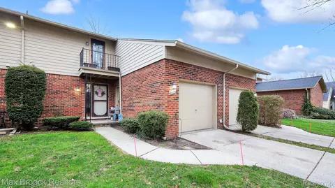 42628 Elizabeth, Clinton Township, MI 48038