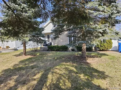 5419 Heathdale Ave, Warren, MI 48092