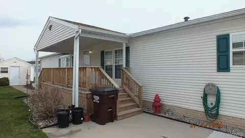 895 Trey Rdg, Raisinville, MI 48161