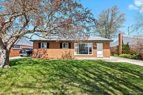 26800 Van Buren Rd, Dearborn Heights, MI 48127