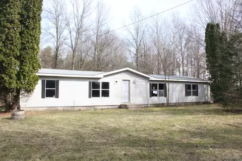 11058 Duffield Rd, Montrose, MI 48457