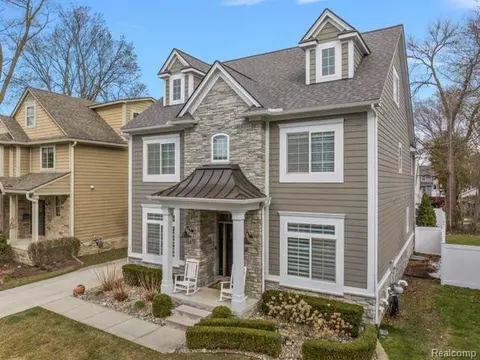 1053 Hazel St, Birmingham, MI 48009