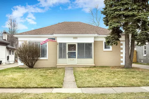 23296 Doremus St, Saint Clair Shores, MI 48080