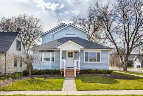 399 Sunset St, Plymouth, MI 48170