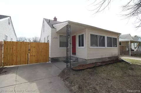 1458 E Bernhard Ave, Hazel Park, MI 48030