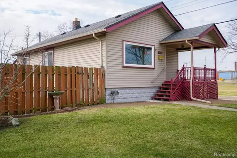 1350 Spencer St, Ferndale, MI 48220