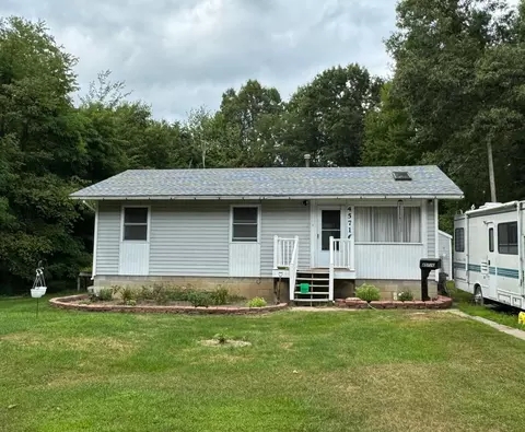 45716 Victoria St, Sumpter, MI 48111