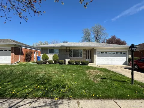 28830 James Dr, Warren, MI 48092