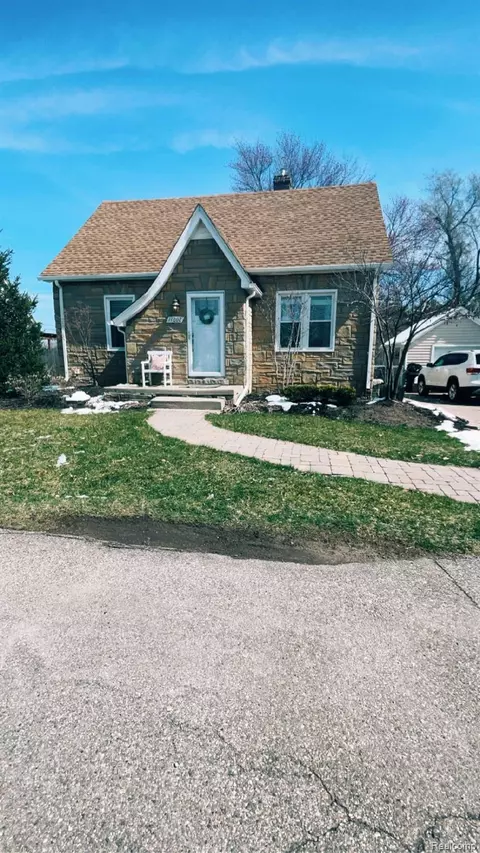 11202 Wayne Rd, Livonia, MI 48150