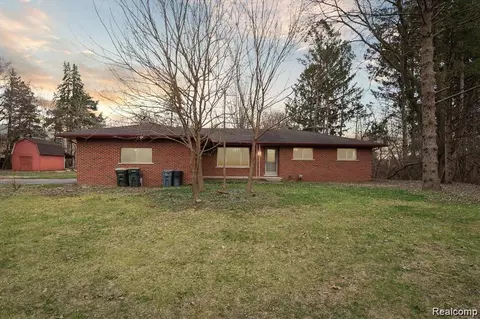7990 N Beck Rd, Canton, MI 48187