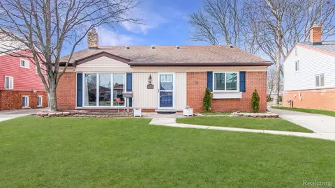 32723 Bertram Dr, Westland, MI 48185