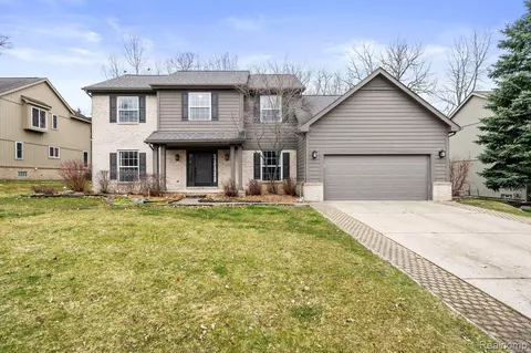 5591 Adderstone Dr, Independence, MI 48346