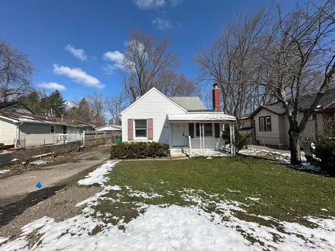 213 Hickory Dr, Troy, MI 48083