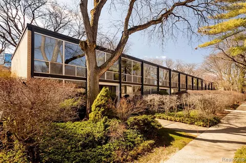 1301 Joliet, Detroit, MI 48207