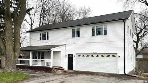 3335 Lexington Rd, Waterford, MI 48328