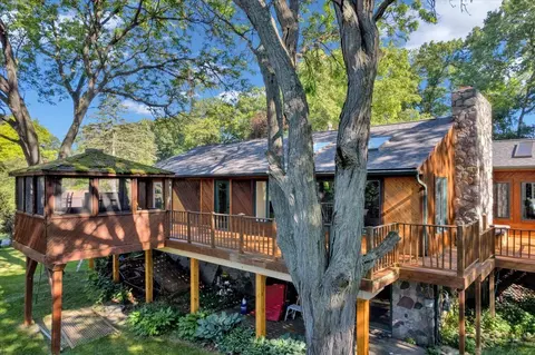 12050 Big Lake Rd, Springfield, MI 48350