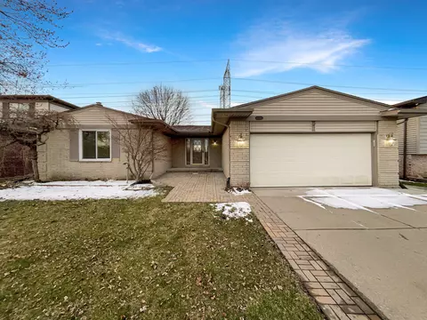 44385 Fair Oaks Dr, Canton, MI 48187