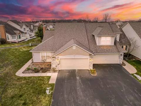 46468 Killarney Cir, Canton, MI 48188