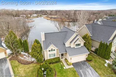 6516 Turtle Walk, Clarkston, MI 48346