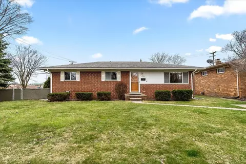 32911 Chief Ln, Westland, MI 48185