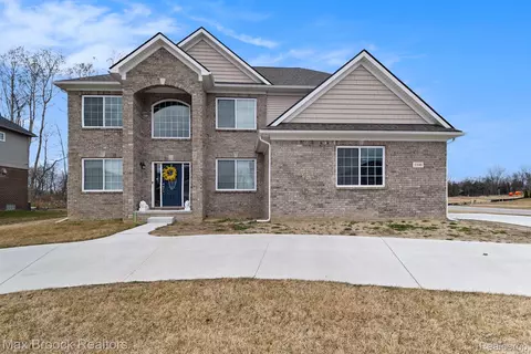 5500 Morgan Lake Dr, Independence, MI 48348