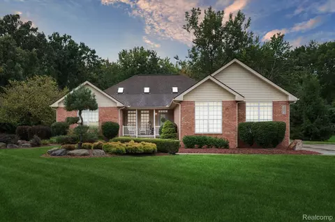 48803 Cherry Hill Rd, Canton, MI 48188