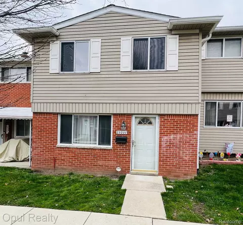 29200 Manchester St, Westland, MI 48185