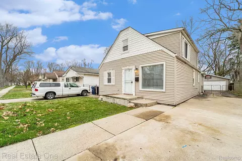 18620 Norborne, Redford, MI 48240