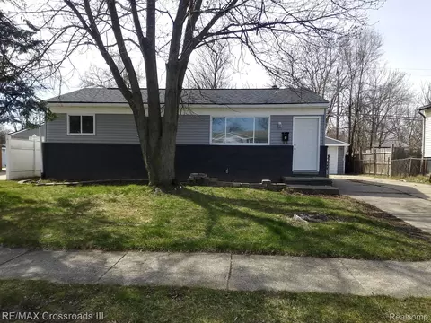 1062 Nash Ave, Ypsilanti, MI 48198