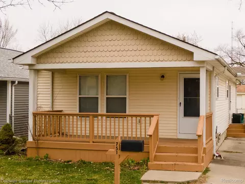 751 E Marshall St, Ferndale, MI 48220