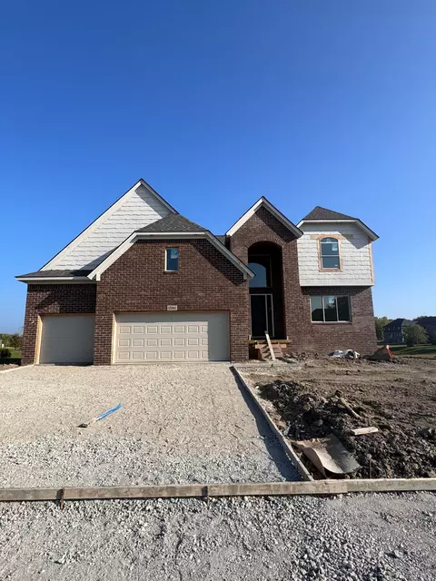 35901 Windridge Dr, New Baltimore, MI 48047