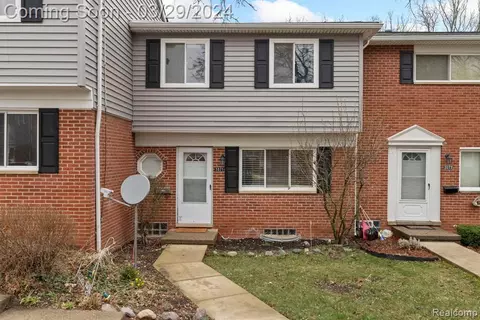 3071 Elstead St, Auburn Hills, MI 48326
