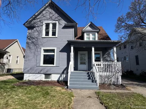 124 Walnut St, Wyandotte, MI 48192