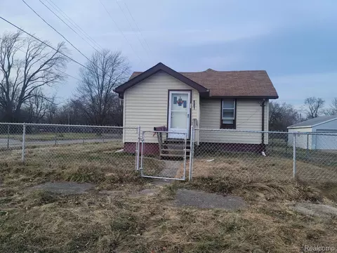 601 E Home Ave, Flint, MI 48505