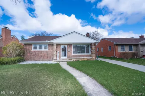 1036 Linden St, Dearborn, MI 48124