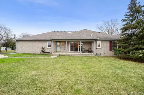 48525 Hudson Bay, Shelby Township, MI 48315