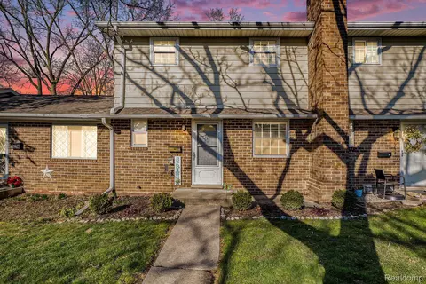 506 Chamberlain St #4, Flushing, MI 48433