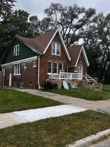 5733 Wayburn St, Detroit, MI 48224