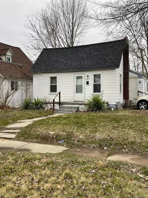 2417 Vanness St, Port Huron, MI 48060